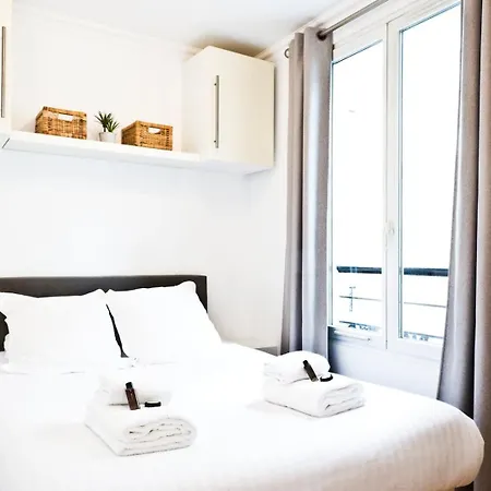 Bluestay 275 - à * Parigi